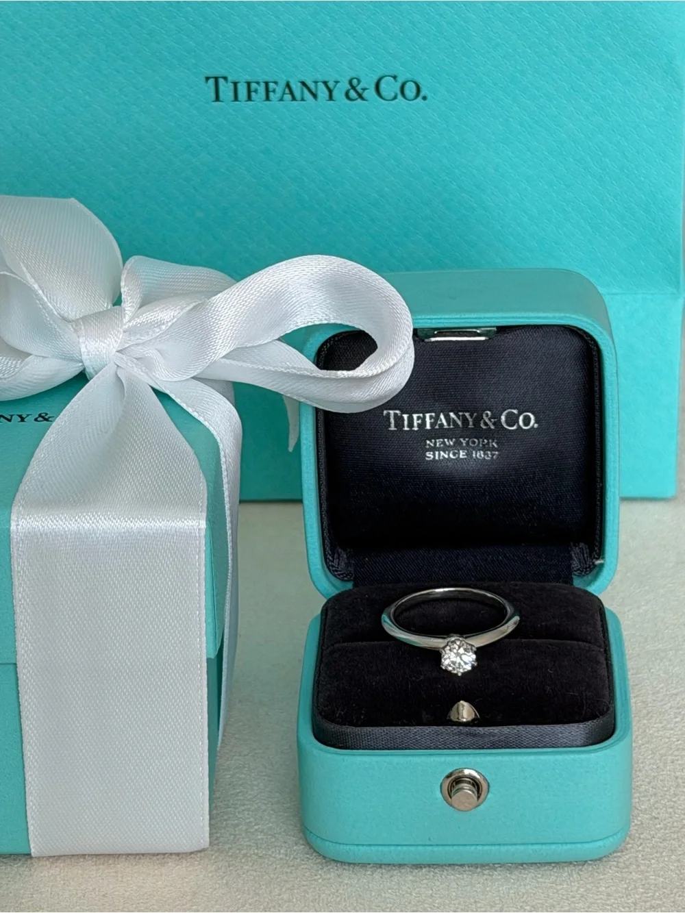 Tiffany & Co. Solitaire Engagement Ring Platinum .40CT Diamond F VS1 Sz 6 $4,510